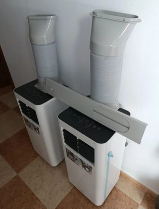 2 Aires Acondicionados Portátiles 2300 Frigorias