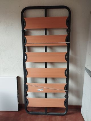 Somier de láminas de madera Morpheo, como nuevo.