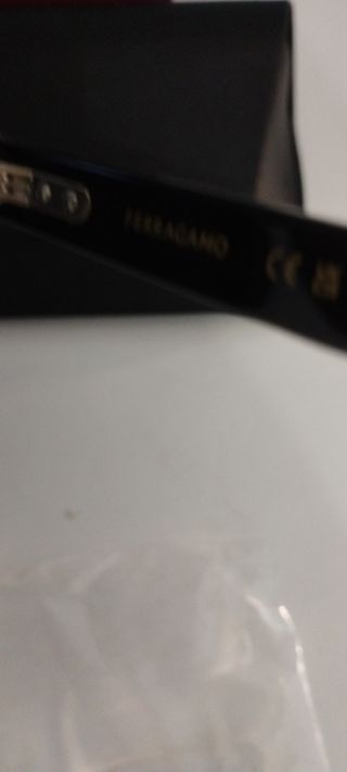 Gafas de sol Salvatore Ferragamo Negras