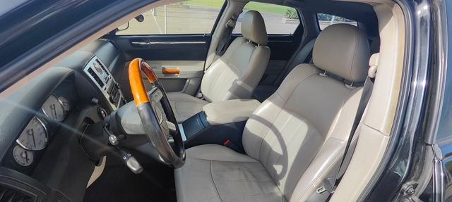 Chrysler 300 C 2005