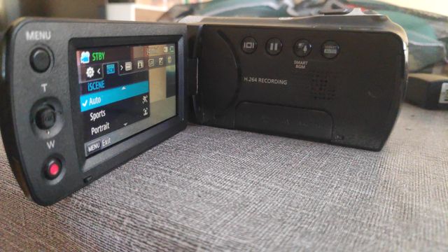 Videocámara Samsung HMX-F80BP HD CMOS Sensor