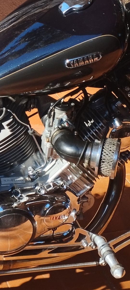Conversion a un solo carburador Yamaha Virago
