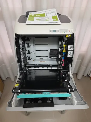 Impresora Láser HP 2605dn