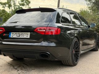 Audi RS4 2013
