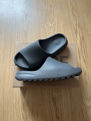 Chanclas Adidas Grises