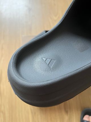 Chanclas Adidas Grises