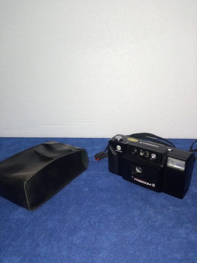 Cámara Minolta Freedom II