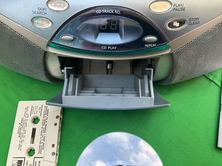 Sanyo MCD-ZX500F CD Portable Radio AM/FM+Cassette