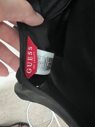 Bañador Guess Negro con Logo Rosa