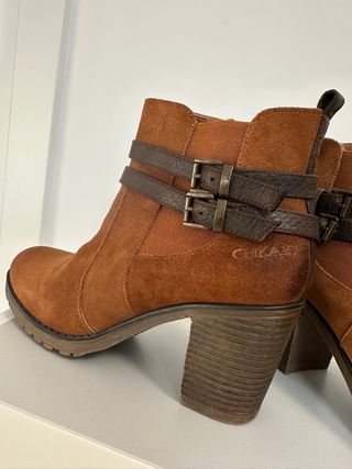 Botines Chika 10 Marrones Talla 39 Tacón Ancho