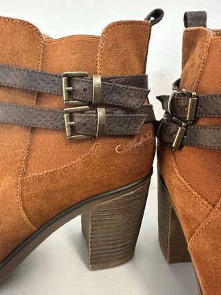 Botines Chika 10 Marrones Talla 39 Tacón Ancho