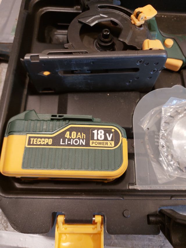 Sierra Circular Inalámbrica TECСPO Láser