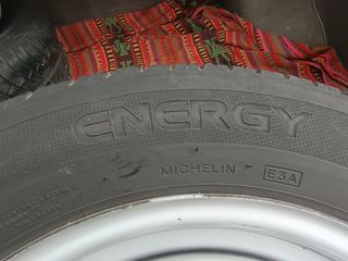 Neumático Michelin E195/65 R15. Los cuatro 75€
