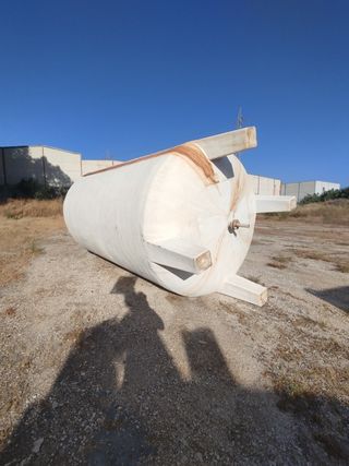 Depósito de fibra grande