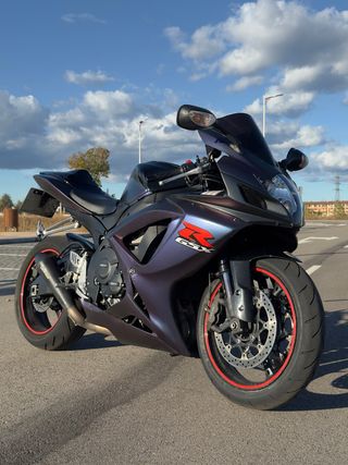 Suzuki GSXR 750