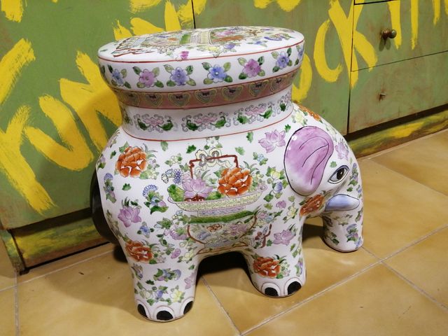 Macetero elefante porcelana china Rose Medallion
