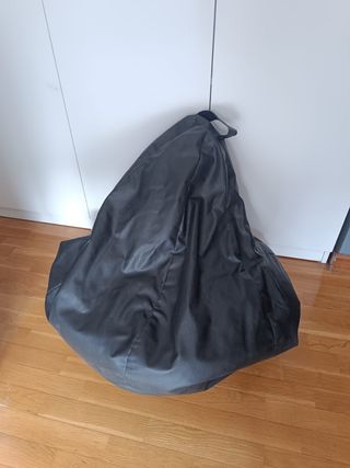 Puf de piel sintética negro