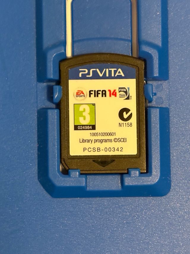FIFA 15 Legacy Edition PS Vita