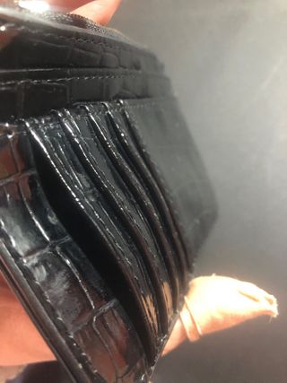 Cartera negra efecto piel Stradivarius