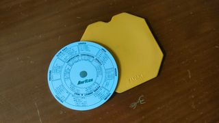 REGLA DE CÁLCULO CIRCULAR CONCISE NO. 28N. Anritsu