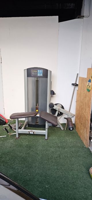 Máquina de Gimnasio Femoral 