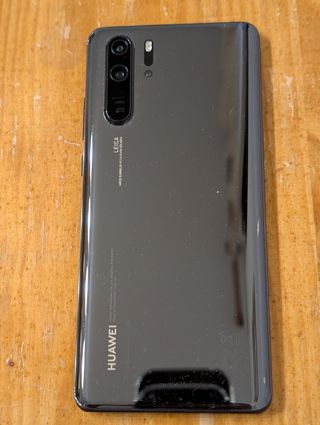 Huawei P30 Pro nera + custodia trasparente
