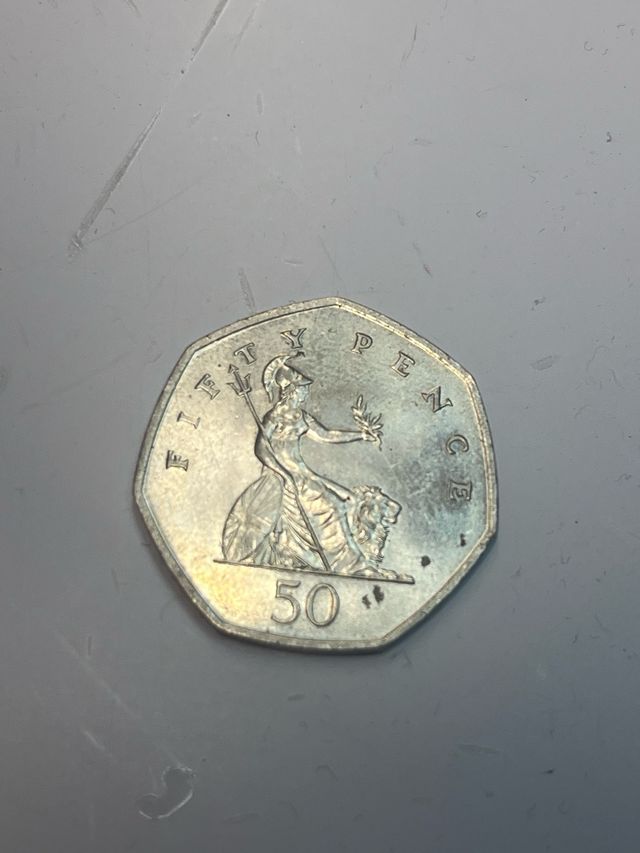 Moneda 50 peniques Reino Unido 1997