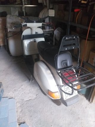 Vespa TX 200