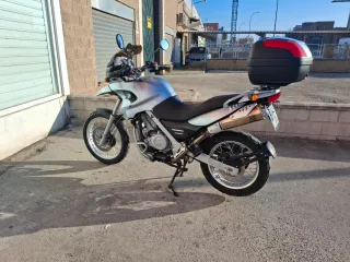 Moto BMW f 650 gs dakar