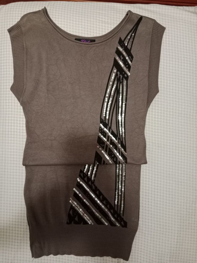 Vestido de punto con lentejuelas