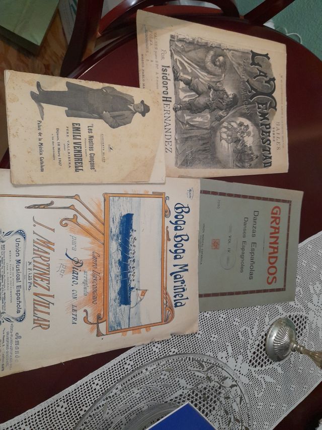 9 vecchie partiture di musica Spagnola e Catalana