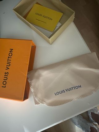 Tarjetero Louis Vuitton Monogram Marrón
