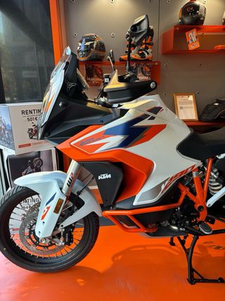 KTM 1290 SUPER ADVENTURE R 2024 Carnet A