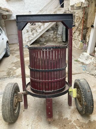 Prensa de vino y estrujadora