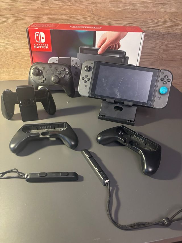 Nintendo Swich con mando PRO