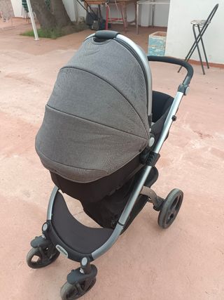 Carrito de bebé de tres piezas gris y negro