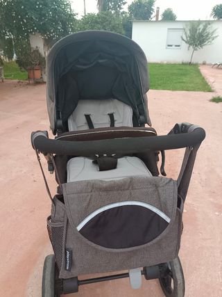 Carrito de bebé de tres piezas gris y negro