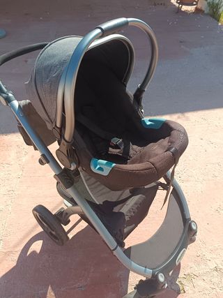 Carrito de bebé de tres piezas gris y negro