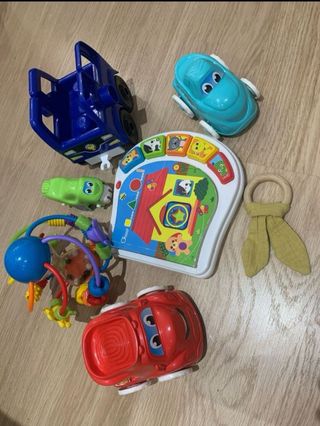 Lote de juguetes para bebés