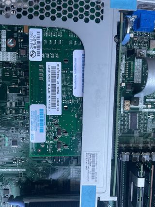 Servidor IBM 2 procesadores y RAM