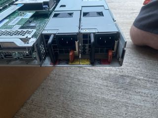 Servidor IBM 2 procesadores y RAM