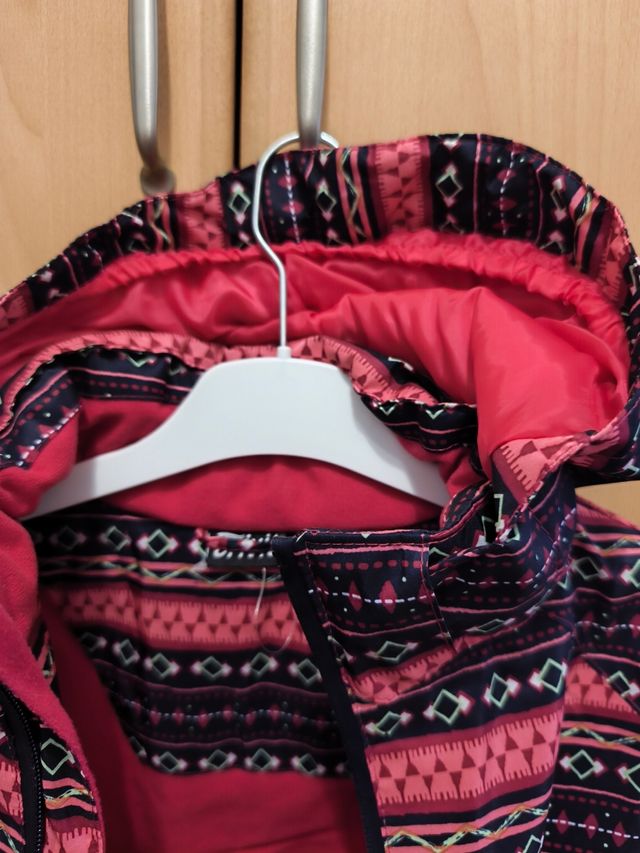 Chaqueta de nieve estampada