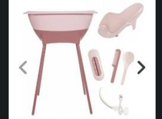 Bañera bebé rosa con accesorios