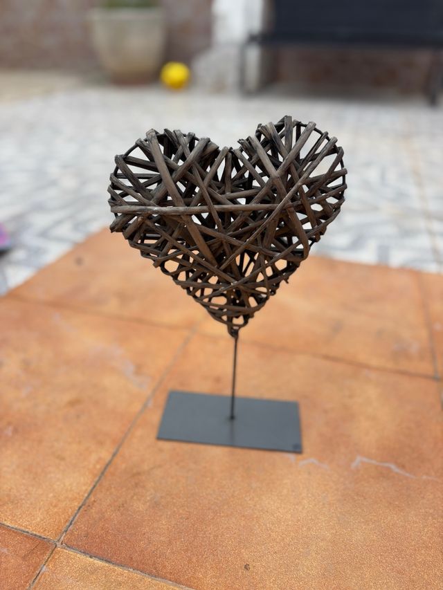 Adorno Corazón Metal y Mimbre