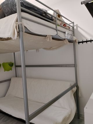 Cama alta/litera + colchón visco Ikea matrimonio 