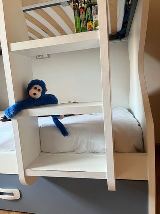 Litera infantil con cajones + somieres y colchones
