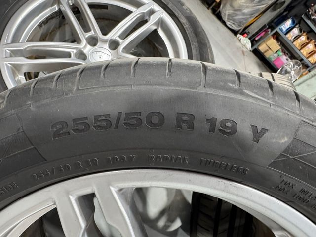 Llantas Porsche 19” con neumáticos