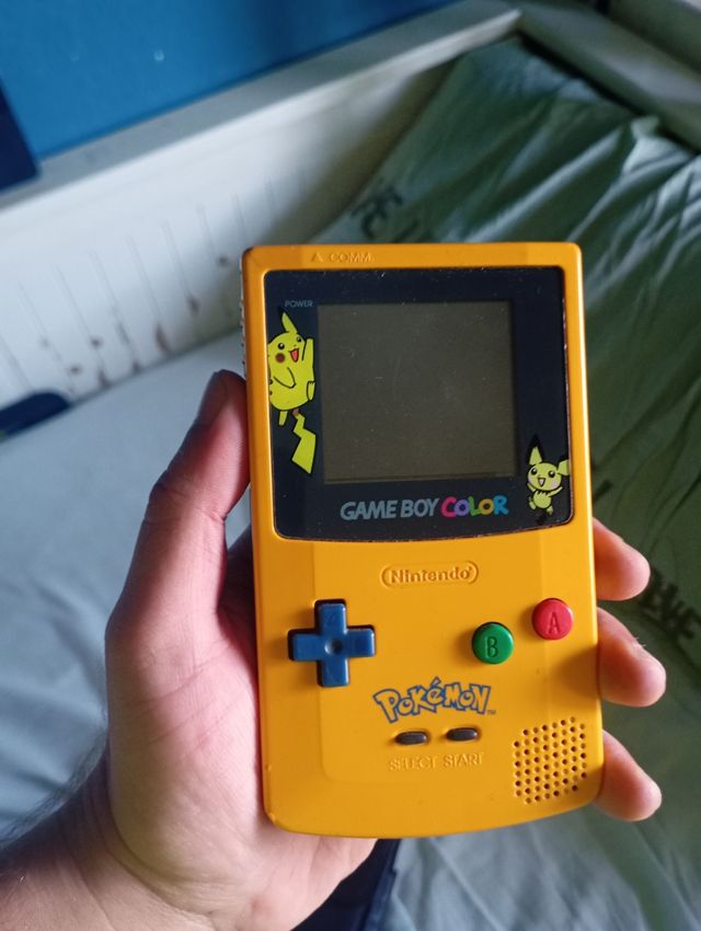 Nintendo Game Boy Color Pikachu Pichu