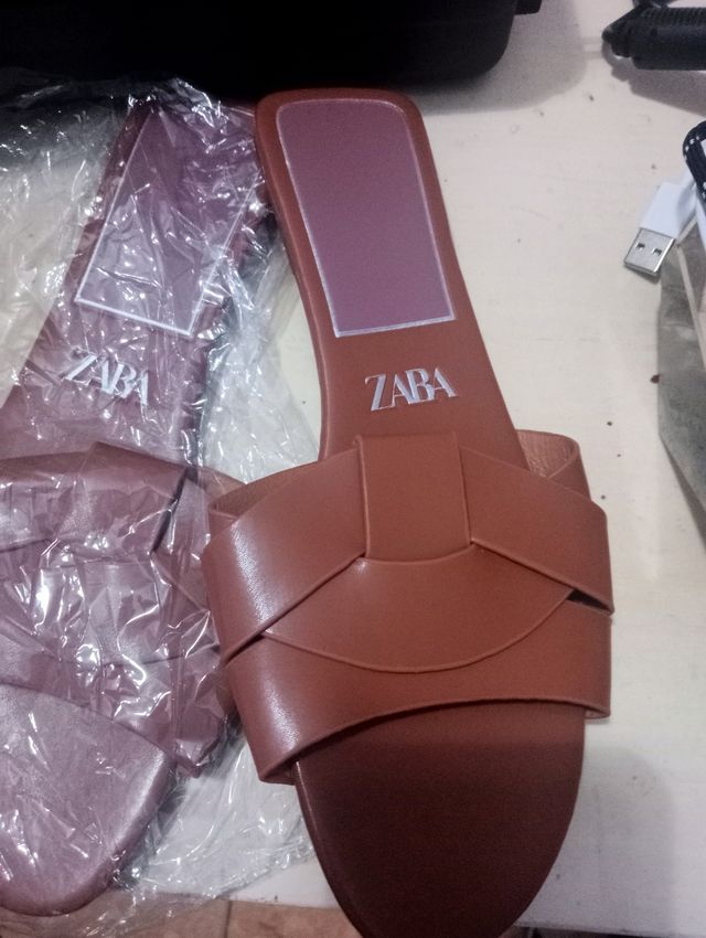 Sandalias Zaba Marrón y Morado