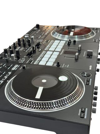 MESA DE MEZCLAS SERATO PIONEER DJ DDJ-REV7 + ACC